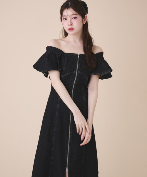 fupel(フぺル)の「2way frill denim onepiece / 2way フリルデニムワンピース(ワンピース・レディース・インディゴブルー/ブラック・FREE)」の2枚目の写真