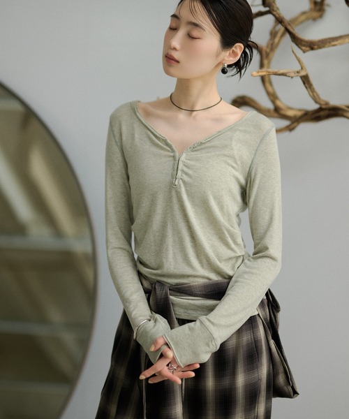 LAULEN(ローレン)の「front hook side tuck tops /フロントホックサイドタックトップス(Tシャツ/カットソー・レディース・イエロー/ブラック/グレー・FREE)」の5枚目の写真