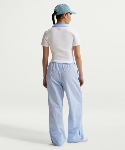 NIKE（ナイキ）の「ナイキ NIKE ナイキ   NSW クロップS/S トップ（ポロシャツ・レディース・ブラック×ホワイト/ホワイト×ブルー・S/M/L/XL）」の13枚目の写真