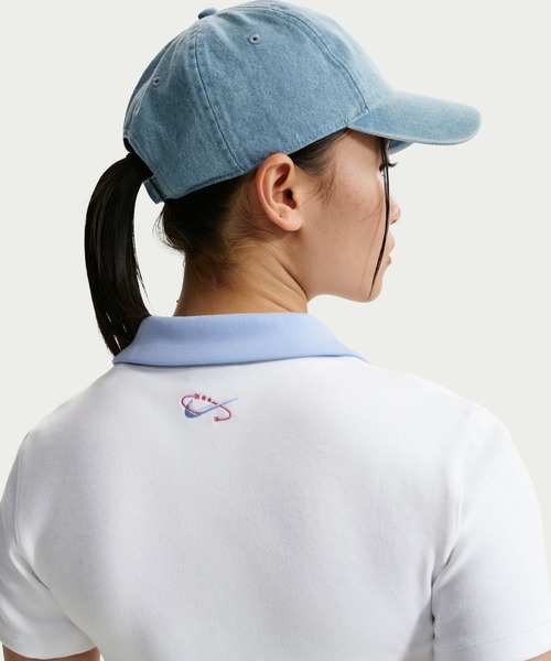 NIKE（ナイキ）の「ナイキ NIKE ナイキ   NSW クロップS/S トップ（ポロシャツ・レディース・ブラック×ホワイト/ホワイト×ブルー・S/M/L/XL）」の3枚目の写真