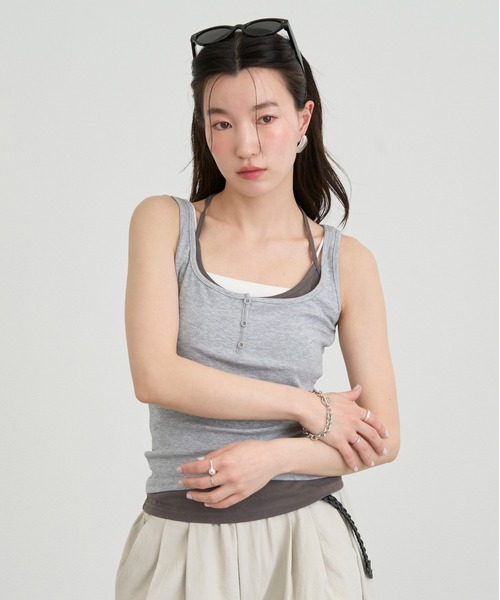NUJOH（ヌゾ）の「Layered Strap Slim Tank Top / レイヤード