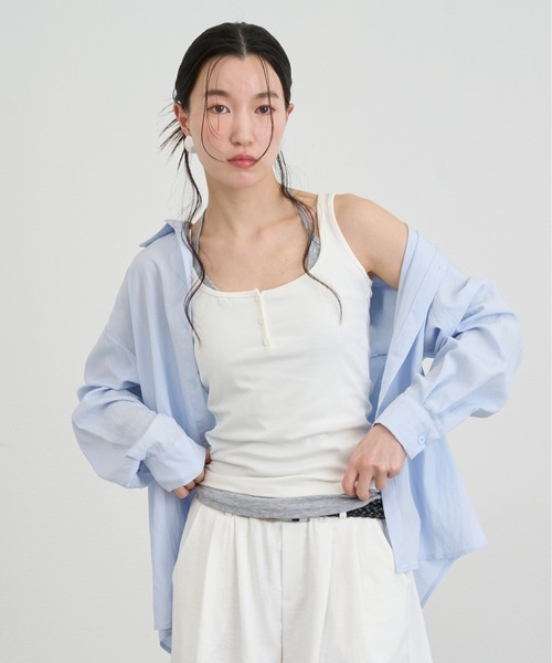 NUJOH(ヌゾ)の「Layered Strap Slim Tank Top / レイヤードストラップスリムタンクトップ(タンクトップ・レディース・ピンク/ライトブルー/アイボリー/グレー・FREE)」の9枚目の写真