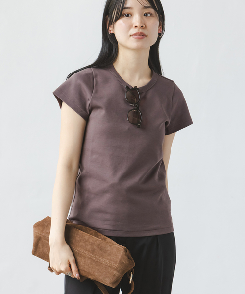Noble(ノーブル)の「《追加》スビンコットンスムースコンパクトTシャツ2(Tシャツ/カットソー・レディース・ベージュ/チョコ/ブラック/ライトグリーン/ホワイト・FREE)」の9枚目の写真