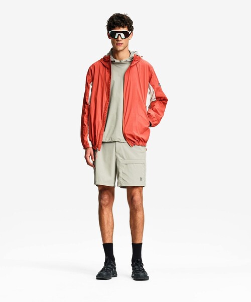 AIGLE(エーグル)の「【UPF50+ SolarPack】 UVカット ソーラーパック パッカブル フーデッドジャケット(ナイロンジャケット・メンズ・パープル/モスグリーン/レッド・L/S/M/XL/XS)」の17枚目の写真