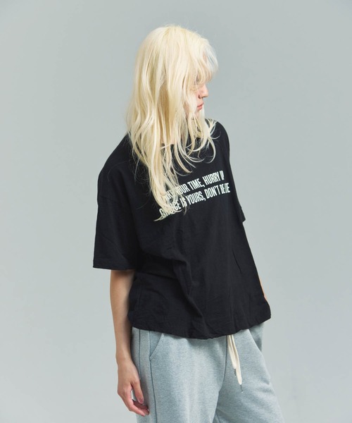 JACKROSE(ジャックローズ)の「JE-クロップド丈・ロゴSSTEE(Tシャツ/カットソー・メンズ・ブラック/レッド/グレー・FREE)」の8枚目の写真