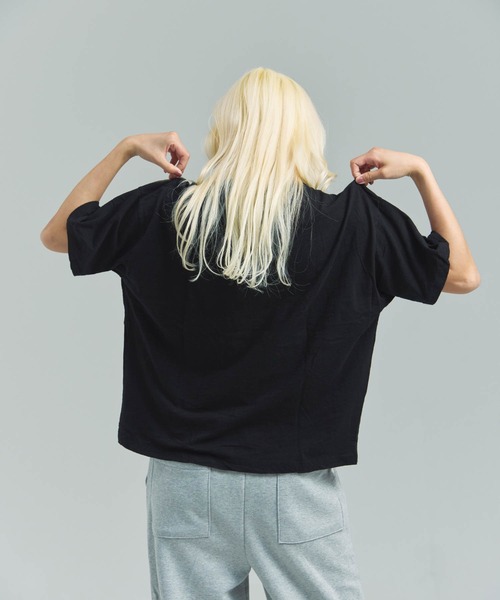JACKROSE(ジャックローズ)の「JE-クロップド丈・ロゴSSTEE(Tシャツ/カットソー・メンズ・ブラック/レッド/グレー・FREE)」の10枚目の写真