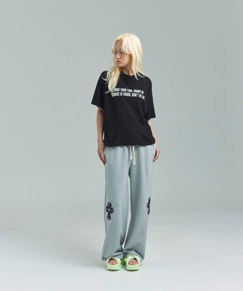 JACKROSE(ジャックローズ)の「JE-クロップド丈・ロゴSSTEE(Tシャツ/カットソー・メンズ・ブラック/レッド/グレー・FREE)」の14枚目の写真