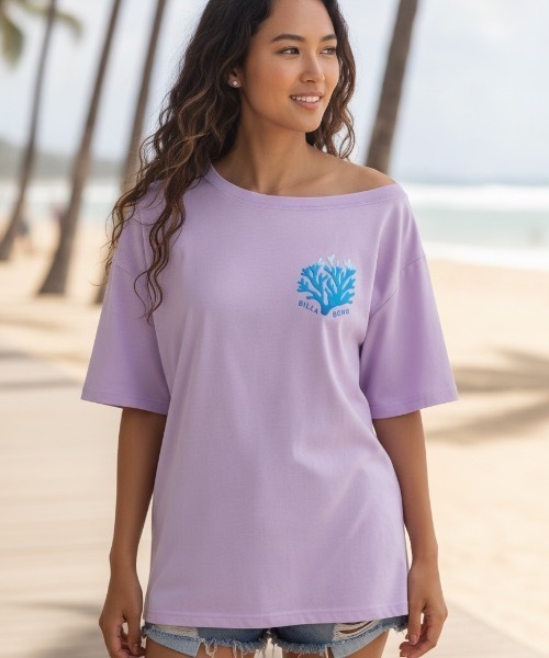 BILLABONG(ビラボン)の「BILLABONG ウィメンズ OFF SHOULDER CORAL LOOSE FIT TEE Tシャツ 【2026年夏モデル】(Tシャツ/カットソー・レディース・パープル系その他/ブルー系その他/オフホワイト/ホワイト・MEDIUM)」の4枚目の写真