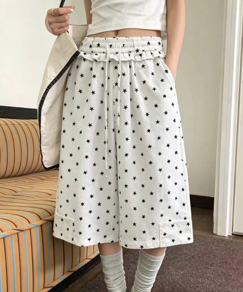 Sibra（シブラ）の「スター柄ドロストワイドクロップドパンツ（その他パンツ・レディース・ホワイト/ネイビー・M）」の3枚目の写真