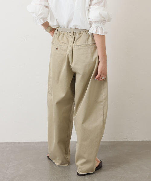 JOURNAL STANDARD LUXE(ジャーナルスタンダード ラックス)の「《追加》チノ スウィッチパンツ(チノパンツ・レディース・ベージュ・MEDIUM/LARGE/SMALL)」の17枚目の写真
