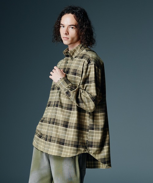 glamb(グラム)の「Extra Big Check Shirt / エクストラビッグチェックシャツ(シャツ/ブラウス・メンズ・カーキ/ブラウン・S/M/L)」の1枚目の写真