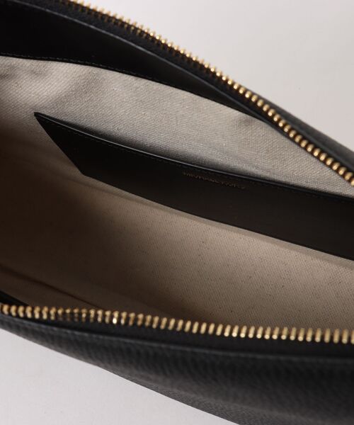 MICHAEL KORS(マイケルコース)の「NOLITA ペブルレザー トップジップ コンバーチブル ショルダー ミディアム(ショルダーバッグ・レディース・ブラック・FREE)」の6枚目の写真
