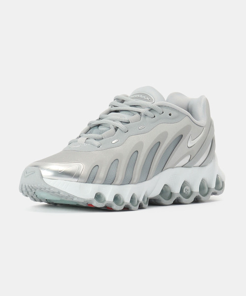 NIKE(ナイキ)の「NIKE W AIR MAX DN8 HF5509-001(スニーカー・レディース・シルバー・25cm/24.5cm/24cm/23.5cm/23cm)」の7枚目の写真