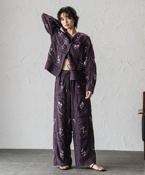 MAYSON GREY(メイソングレイ)の「【40周年限定】パッチワーク刺繍イージーワイドパンツ(その他パンツ・レディース・アイボリー/パープル系その他・M)」の15枚目の写真