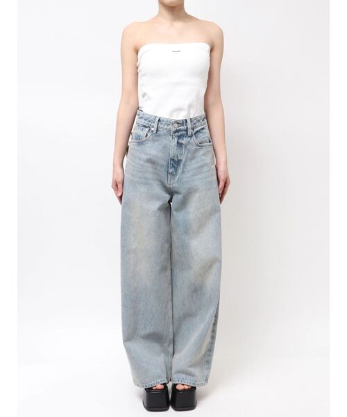 EMODA(エモダ)の「【SNSで話題!/WEB限定カラーあり】バックリボンルーズジーンズ(デニムパンツ・レディース・ライトブルー/インディゴブルー/ブラック・X-SMALL/MEDIUM/SMALL)」の7枚目の写真