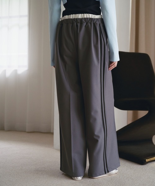 SOEMIN(ソミン)の「Sideline slacks/ダブルウエストサイドラインスラックス(スラックス・レディース・ベージュ/グレー・FREE)」の4枚目の写真