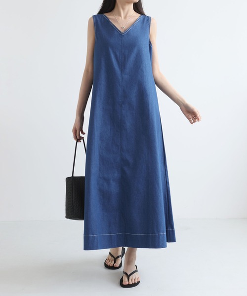 MAISON DE THERESE(メゾン ド テレーズ)の「前後Vネック ノースリーブ薄手デニムワンピース(ワンピース・レディース・Navy/ブルー/Black・FREE)」の2枚目の写真