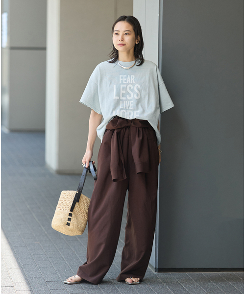 JOURNAL STANDARD(ジャーナルスタンダード)の「《追加3》ラウンドヘムピグメントT(Tシャツ/カットソー・レディース・サックスブルー/チョコ/ホワイト系その他/ベージュ・FREE)」の13枚目の写真