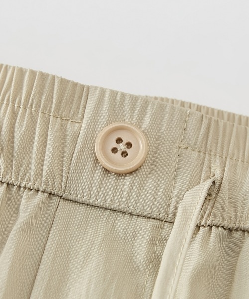 HANDO(ハンド)の「リラックスワイドパンツ(スラックス・レディース・ブラック/ベージュ/ネイビー/チャコール・L/M/S)」の11枚目の写真