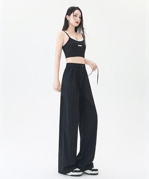 HANDO(ハンド)の「リラックスワイドパンツ(スラックス・レディース・ブラック/ベージュ/ネイビー/チャコール・L/M/S)」の19枚目の写真