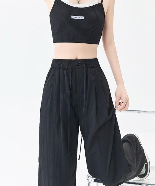 HANDO(ハンド)の「リラックスワイドパンツ(スラックス・レディース・ブラック/ベージュ/ネイビー/チャコール・L/M/S)」の20枚目の写真