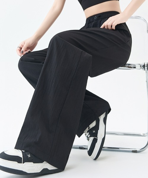 HANDO(ハンド)の「リラックスワイドパンツ(スラックス・レディース・ブラック/ベージュ/ネイビー/チャコール・L/M/S)」の22枚目の写真