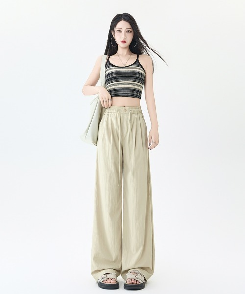 HANDO(ハンド)の「リラックスワイドパンツ(スラックス・レディース・ブラック/ベージュ/ネイビー/チャコール・L/M/S)」の6枚目の写真