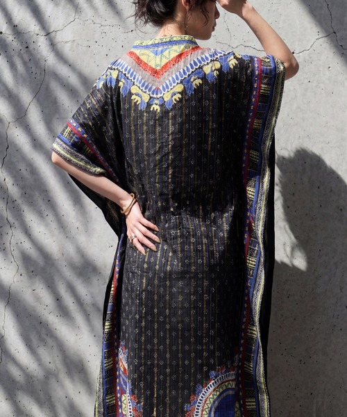 antiqua(アンティカ)の「アフリカン柄 綿100 カンガ風プリント カフタン ワンピース(ワンピース・レディース・ブラック・ONESIZE)」の5枚目の写真