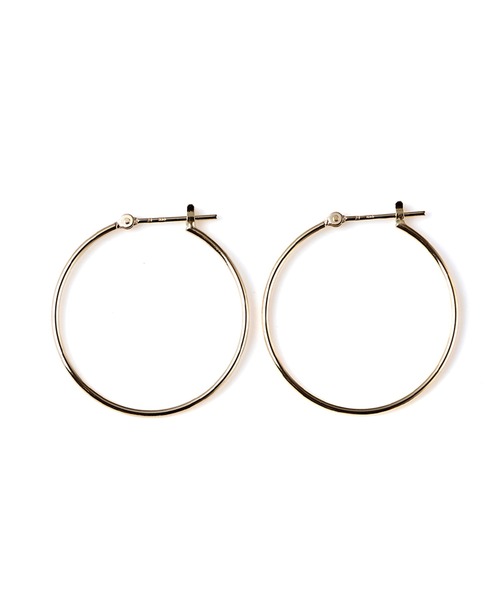 Irise coffret（イリスコフレ）の「［BASIC］K10YG ラージ フープピアス｜Large Hoop Pierced earrings（ピアス（両耳用）・レディース・ゴールド・ONE SIZE）」の3枚目の写真