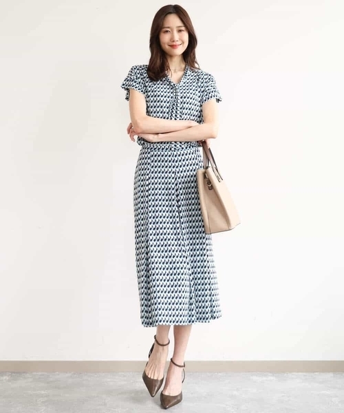 MK MICHEL KLEIN（エムケーミッシェルクラン）の「[洗える]タイデザイン幾何柄ジャージーカットソー（Tシャツ/カットソー・レディース・ブルーグリーン/ネイビー・38）」の14枚目の写真