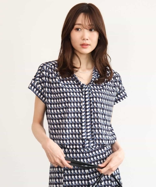 MK MICHEL KLEIN（エムケーミッシェルクラン）の「[洗える]タイデザイン幾何柄ジャージーカットソー（Tシャツ/カットソー・レディース・ブルーグリーン/ネイビー・38）」の20枚目の写真