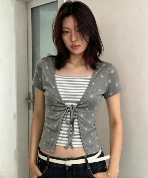Ritzy(リッツィー)の「ドット柄前リボンカーデ+ボーダースクエアタンク Tシャツ(アンサンブル・レディース・グレー・M)」の1枚目の写真
