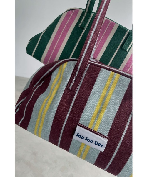marjour(マージュール)の「STRIPE BOSTON BAG(ボストンバッグ・レディース・グリーン/レッド・FREE)」の4枚目の写真