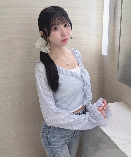 INGNI(イング)の「ショートフリルシアーニットカーディガン(ニット/セーター・レディース・ブラック/オフホワイト/サックスブルー/ピンク・M)」の14枚目の写真