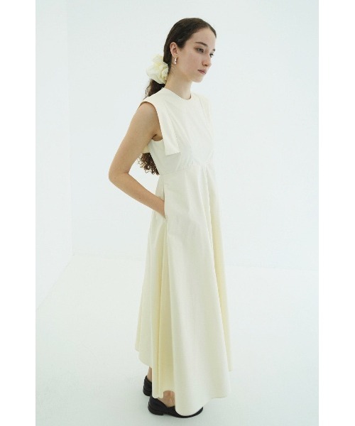 CLANE(クラネ)の「SQUARE SLEEVE ONEPIECE 10112-5133(ワンピース・レディース・ブラック/オフホワイト・1)」の2枚目の写真