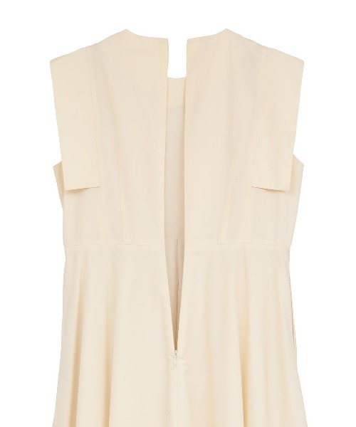 CLANE(クラネ)の「SQUARE SLEEVE ONEPIECE 10112-5133(ワンピース・レディース・ブラック/オフホワイト・1)」の14枚目の写真