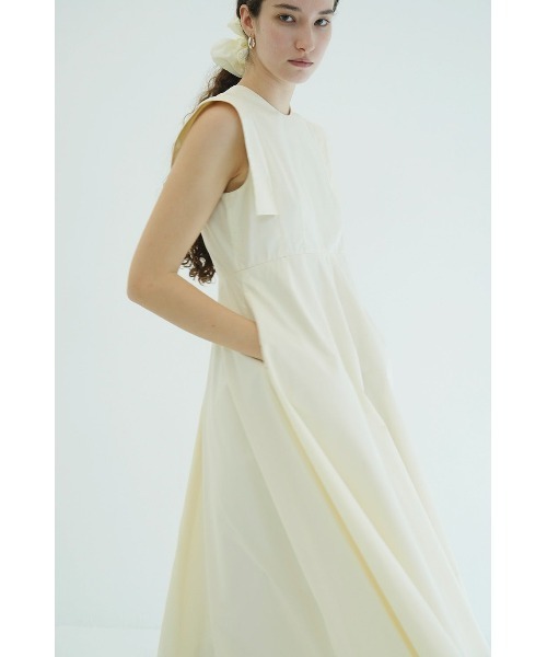 CLANE(クラネ)の「SQUARE SLEEVE ONEPIECE 10112-5133(ワンピース・レディース・ブラック/オフホワイト・1)」の16枚目の写真