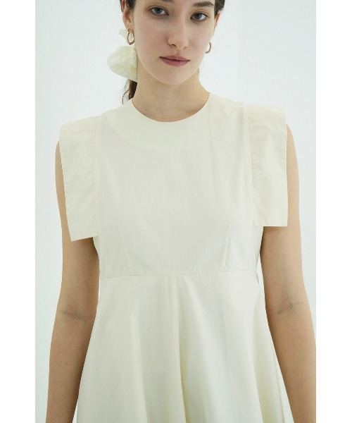 CLANE(クラネ)の「SQUARE SLEEVE ONEPIECE 10112-5133(ワンピース・レディース・ブラック/オフホワイト・1)」の8枚目の写真
