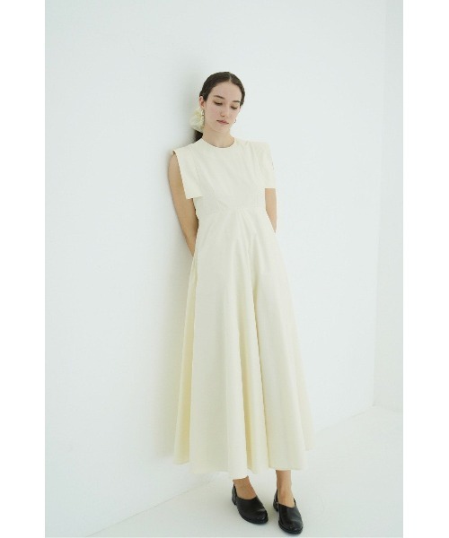 CLANE(クラネ)の「SQUARE SLEEVE ONEPIECE 10112-5133(ワンピース・レディース・ブラック/オフホワイト・1)」の9枚目の写真