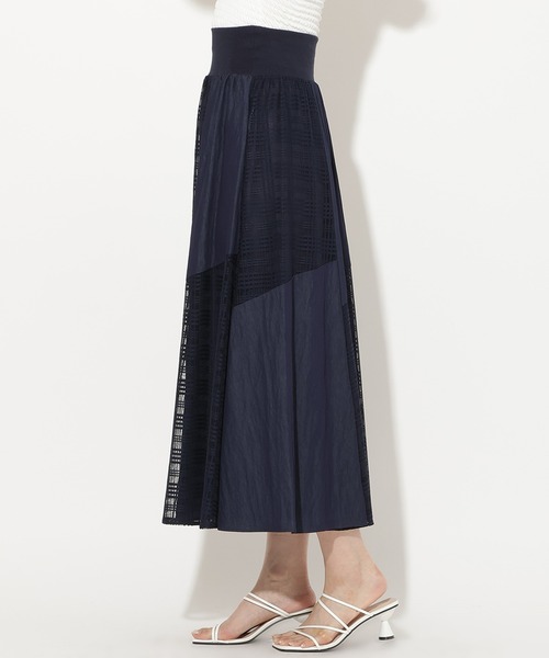 AND COUTURE（アンドクチュール）の「無地×チェックバイアス切替スカート（スカート・レディース・ネイビー/ブラック/オフホワイト・FREE）」の14枚目の写真