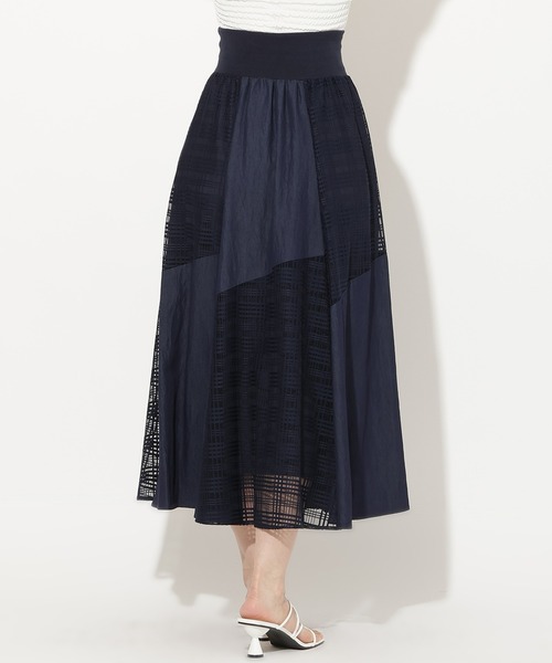 AND COUTURE（アンドクチュール）の「無地×チェックバイアス切替スカート（スカート・レディース・ネイビー/ブラック/オフホワイト・FREE）」の15枚目の写真