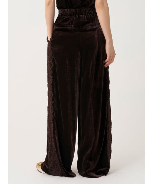 SNIDEL（スナイデル）の「【セットアップ対応】レースディティールベロアパンツ（その他パンツ・レディース・ブラック/ブラウン/ライトブルー・0/1）」の7枚目の写真