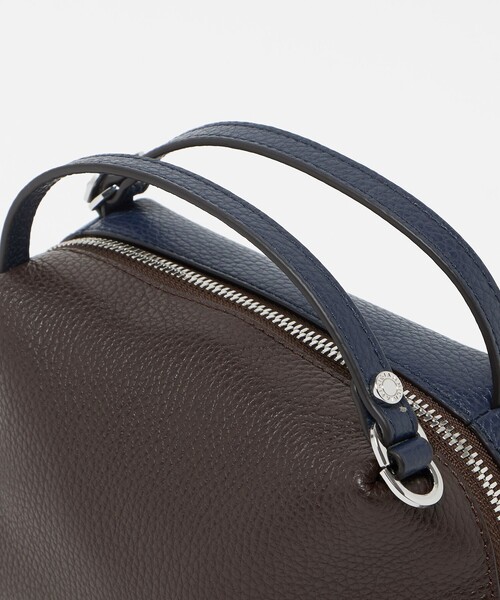 GIANNI CHIARINI(ジャンニ キアリーニ)の「<GIANNI CHIARINI>ALIFA バイカラー S バッグ(ショルダーバッグ・レディース・ネイビー・FREE)」の7枚目の写真