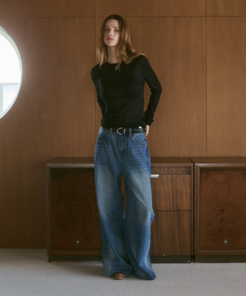 ELTONE(エルトーン)の「ルーズワイドデニムパンツ(デニムパンツ・レディース・ブルー・S/M)」の7枚目の写真
