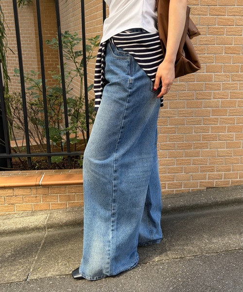 ELTONE(エルトーン)の「ルーズワイドデニムパンツ(デニムパンツ・レディース・ブルー・S/M)」の22枚目の写真