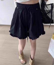裾フリル付きイージーショートパンツ