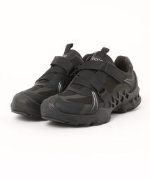 ECCO 簡単着脱 BIOM AEX W レディース ストラップスニーカー