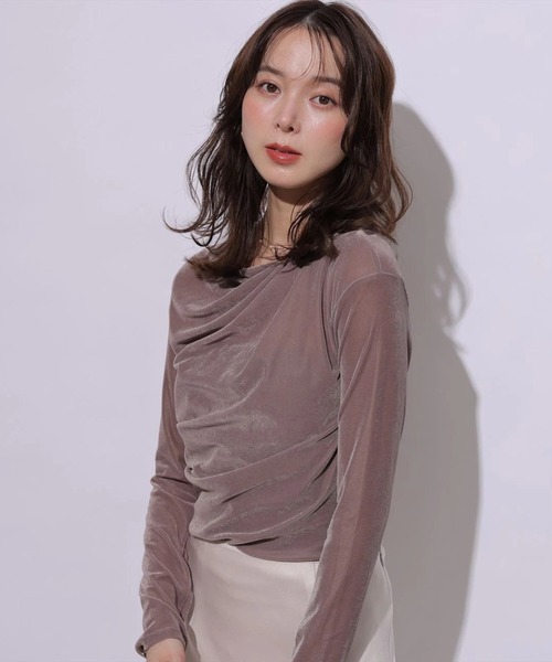 Mystrada(マイストラーダ)の「ドレープベロアカットソー(Tシャツ/カットソー・レディース・モカ・38)」の4枚目の写真