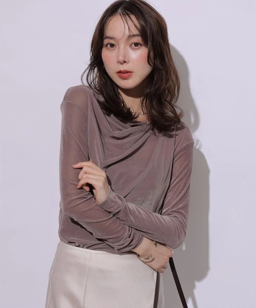 Mystrada(マイストラーダ)の「ドレープベロアカットソー(Tシャツ/カットソー・レディース・モカ・38)」の2枚目の写真