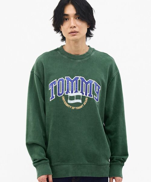 tommy jeans(トミー ジーンズ)の「リラックスバーシティクレストクルーネックトレーナー(スウェット・メンズ・ネイビー/グリーン系その他4・LARGE/X-LARGE/MEDIUM/SMALL)」の13枚目の写真